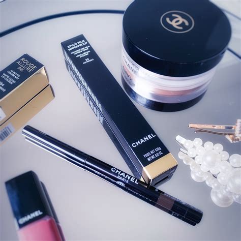 stylo yeux waterproof long-lasting eyeliner chanel|More.